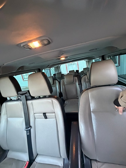 Ford Tourneo Custom 13 of 23