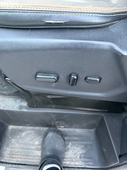 Ford Tourneo Custom 17 of 23