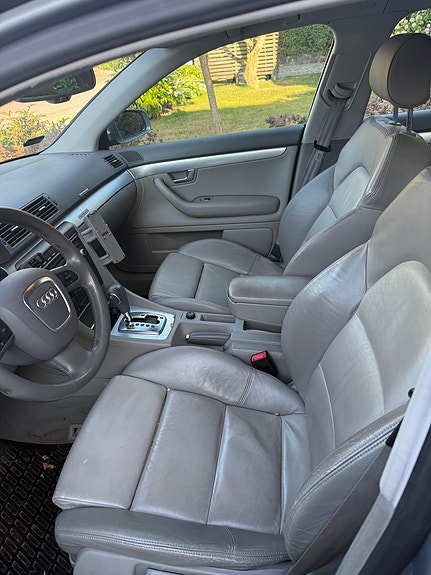 Audi A4 4 of 7