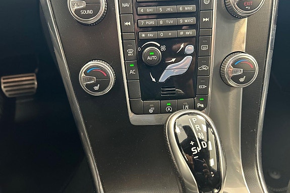 Volvo XC60 19 of 29
