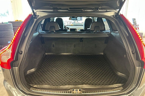 Volvo XC60 23 of 29