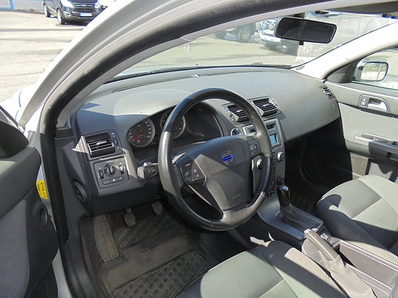 Volvo V50 7 of 7