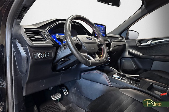Ford Kuga 9 of 17