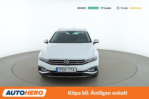 Volkswagen Passat Alltrack 9 of 30