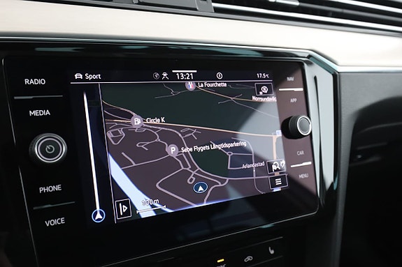 Volkswagen Passat Alltrack 23 of 30
