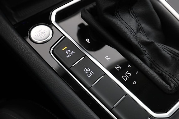 Volkswagen Passat Alltrack 29 of 30