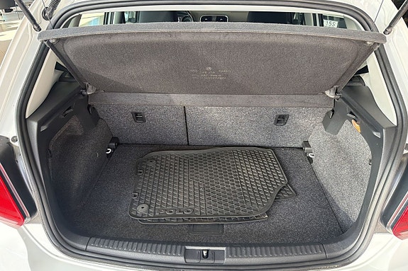 Volkswagen Polo 12 of 17