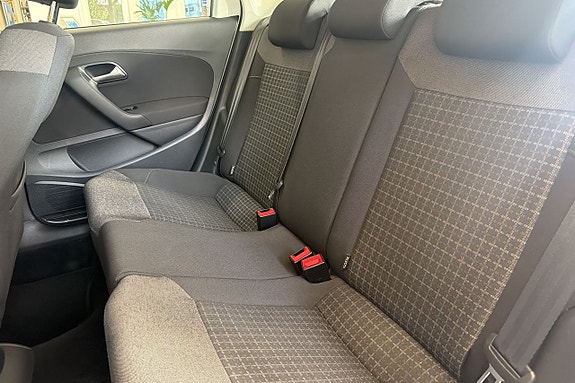Volkswagen Polo 11 of 17