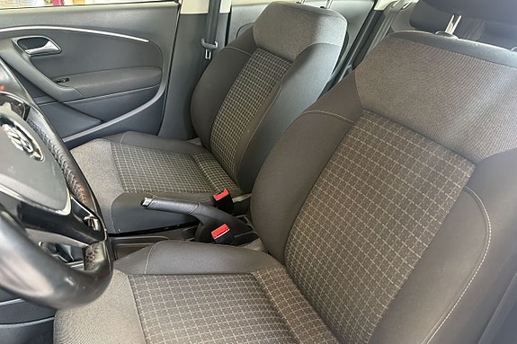 Volkswagen Polo 9 of 17