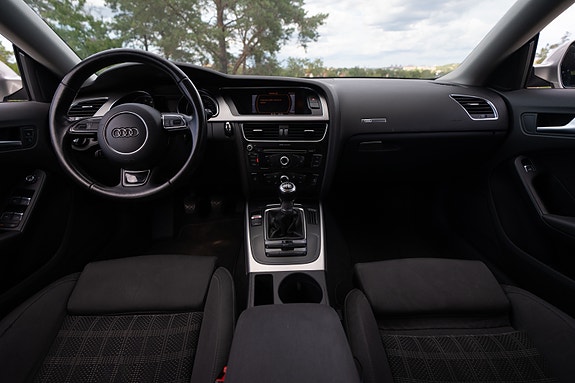 Audi A5 8 of 15