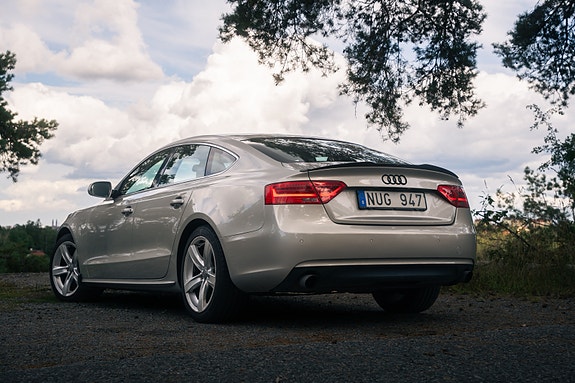 Audi A5 2 of 15