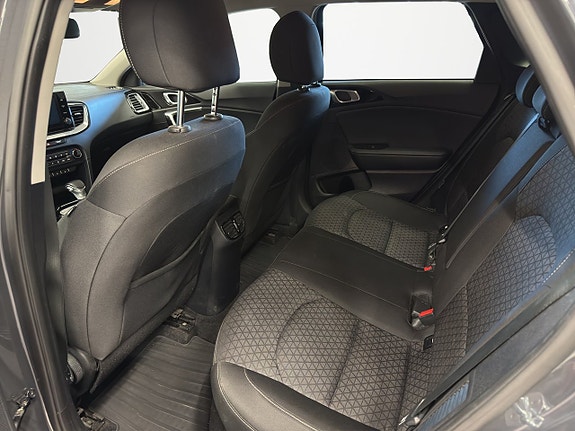 Kia Ceed 15 of 21