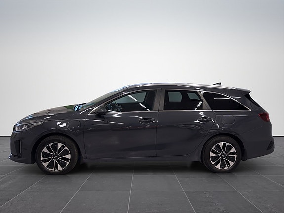 Kia Ceed 2 of 21