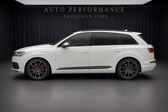 Audi SQ7 2 of 11
