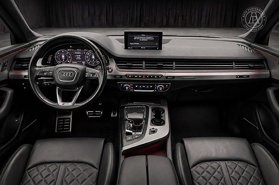 Audi SQ7 8 of 11