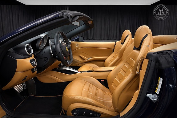 Ferrari California T 6 of 12