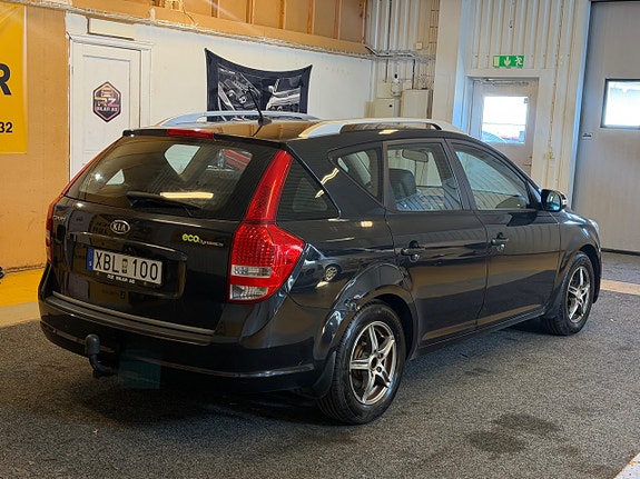 Kia Ceed 4 of 14
