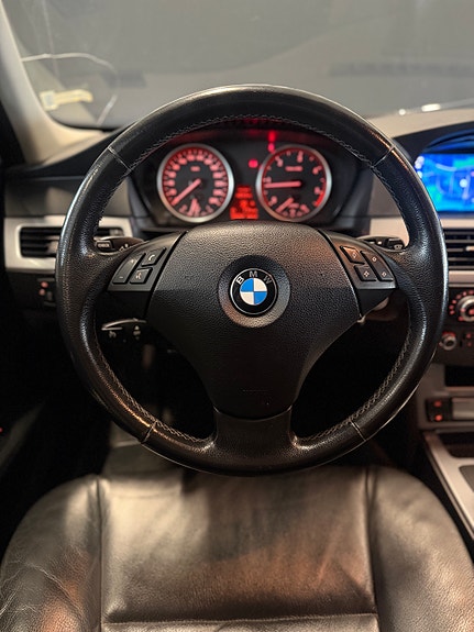 BMW 520d 19 of 30