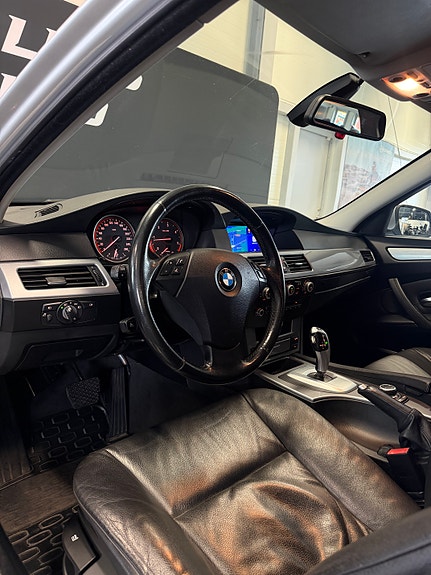 BMW 520d 18 of 30