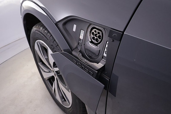 Audi Q8 13 of 27