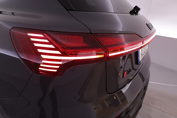 Audi Q8 16 of 27