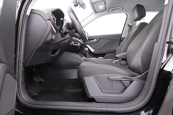 Audi Q2 16 of 18