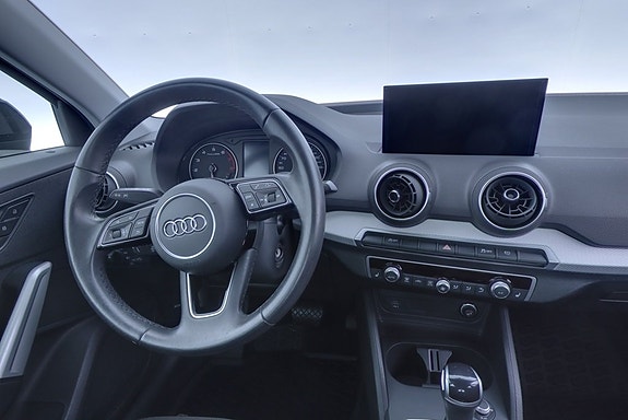 Audi Q2 8 of 18