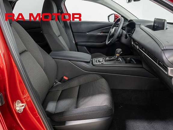 Mazda CX-30 9 of 23