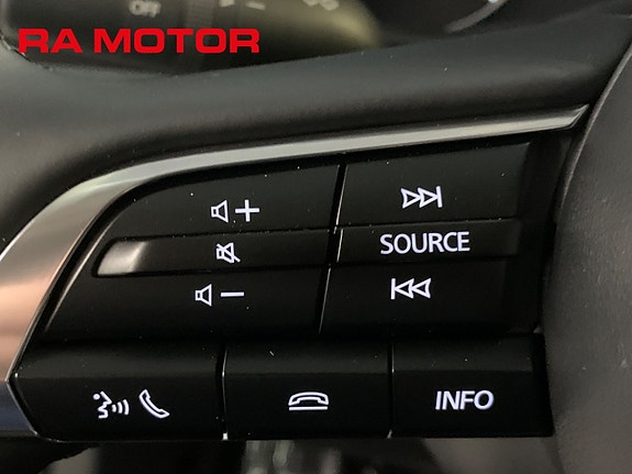 Mazda CX-30 19 of 23