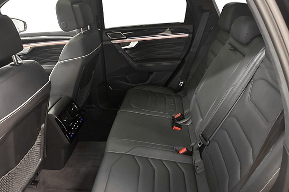 Volkswagen Touareg 22 of 30