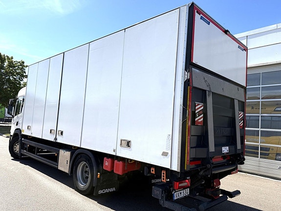 Scania P 360 B4x2NB Distribution 5 of 12