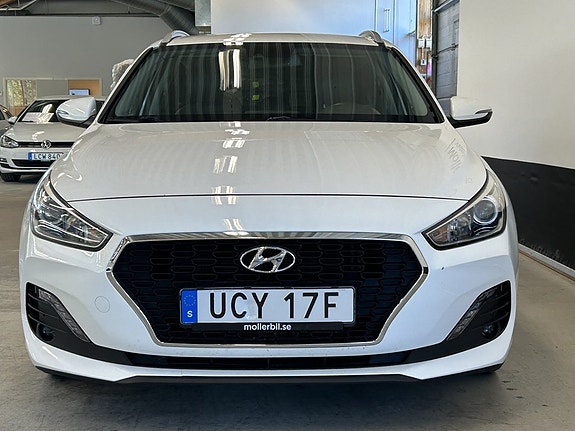 Hyundai i30 3 of 19