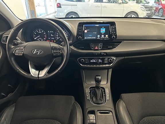 Hyundai i30 12 of 19