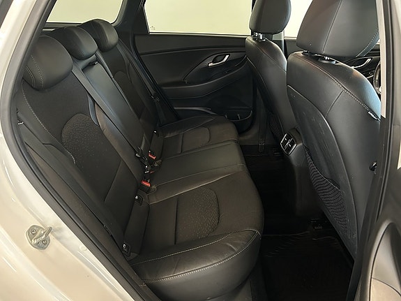 Hyundai i30 10 of 19