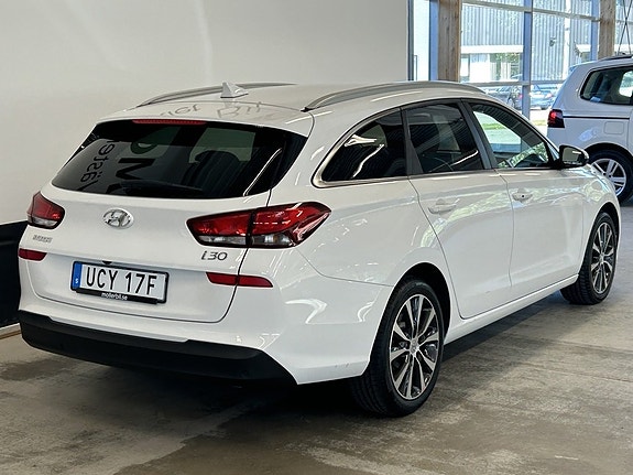 Hyundai i30 7 of 19