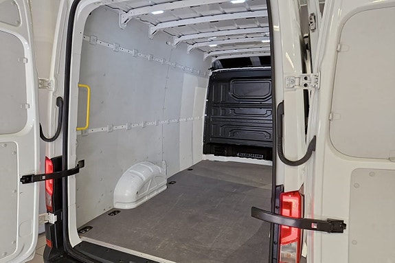 Volkswagen Crafter 7 of 17