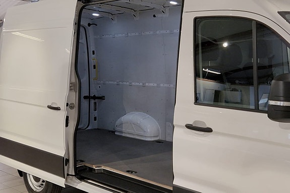 Volkswagen Crafter 8 of 17