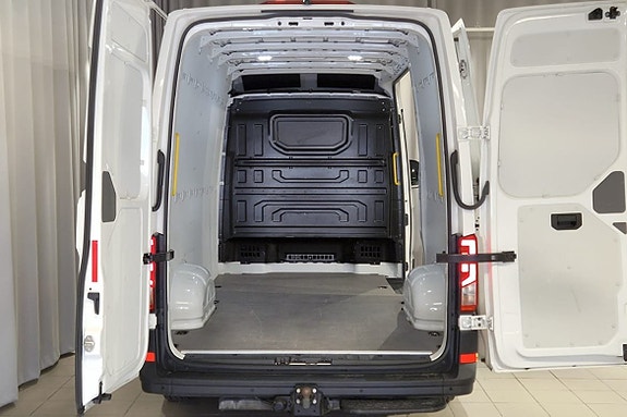 Volkswagen Crafter 6 of 17