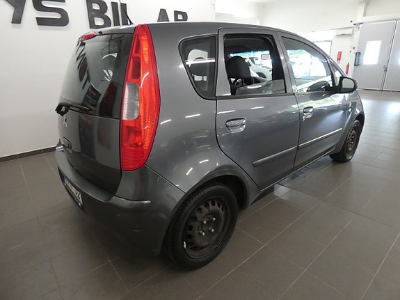 Mitsubishi Colt 5 of 15