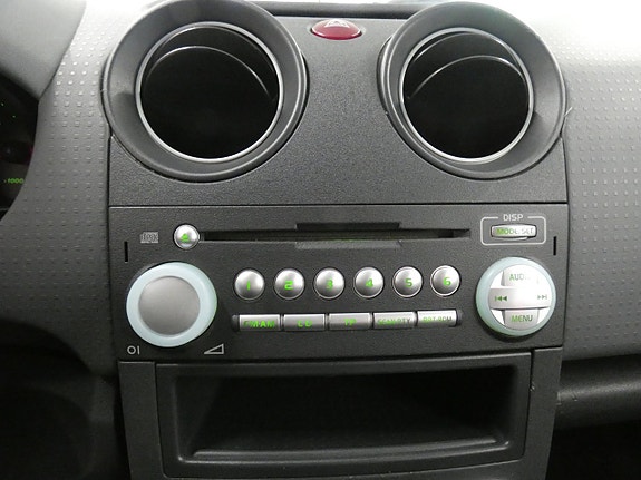 Mitsubishi Colt 9 of 15
