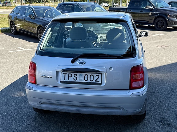 Nissan Micra 5 of 13