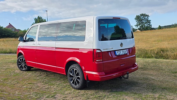 Volkswagen Caravelle 5 of 15
