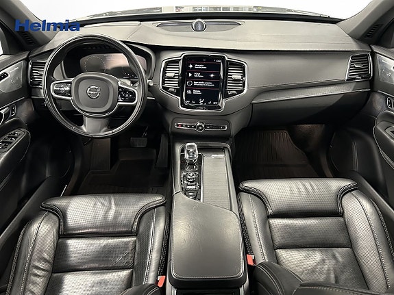 Volvo XC90 9 of 12