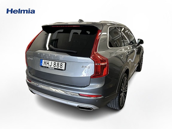 Volvo XC90 4 of 12