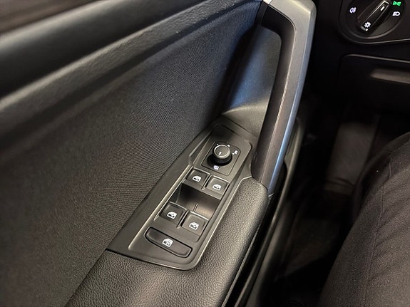 Volkswagen Tiguan Allspace 12 of 23