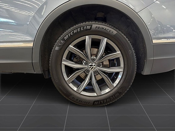 Volkswagen Tiguan Allspace 9 of 23