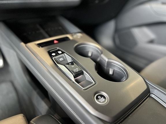 Audi Audi 18 of 18