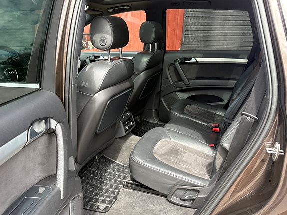 Audi Q7 15 of 19