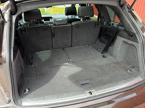 Audi Q7 18 of 19