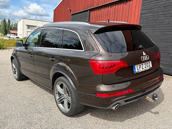 Audi Q7 4 of 19
